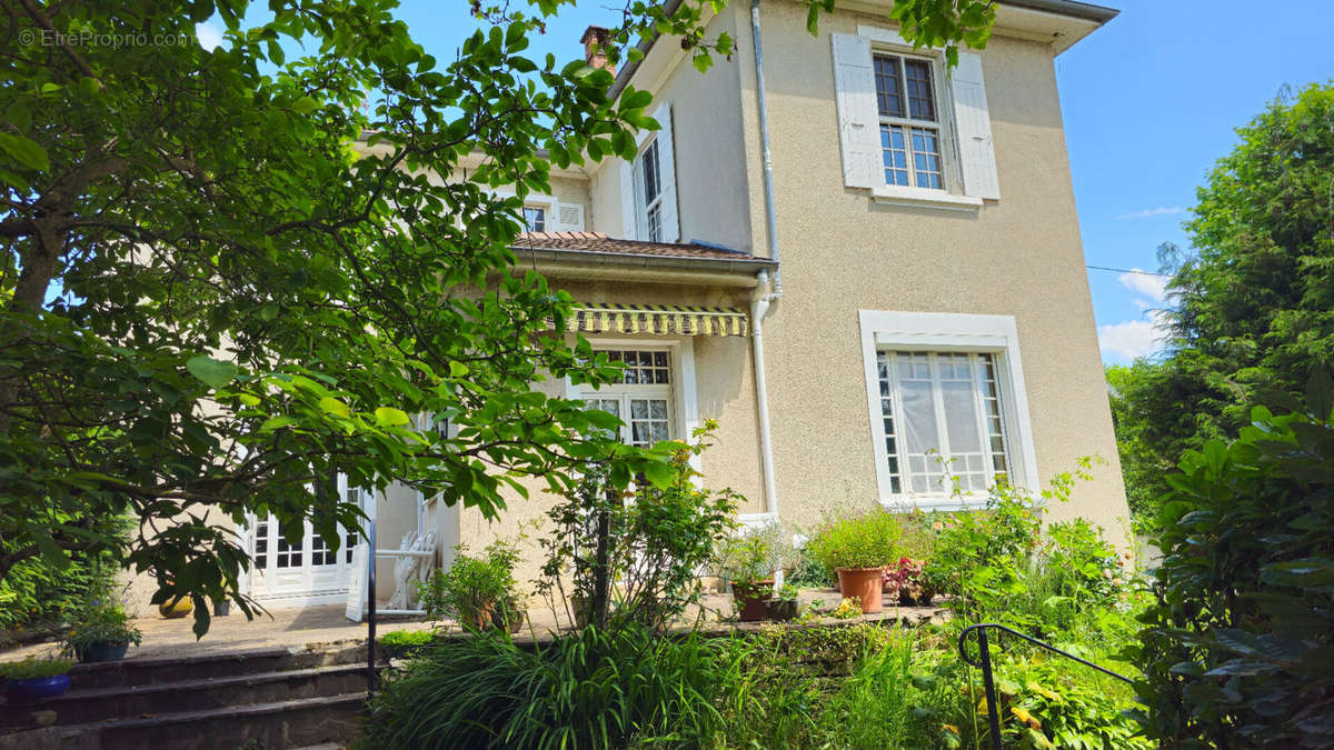 Maison à GILLONNAY