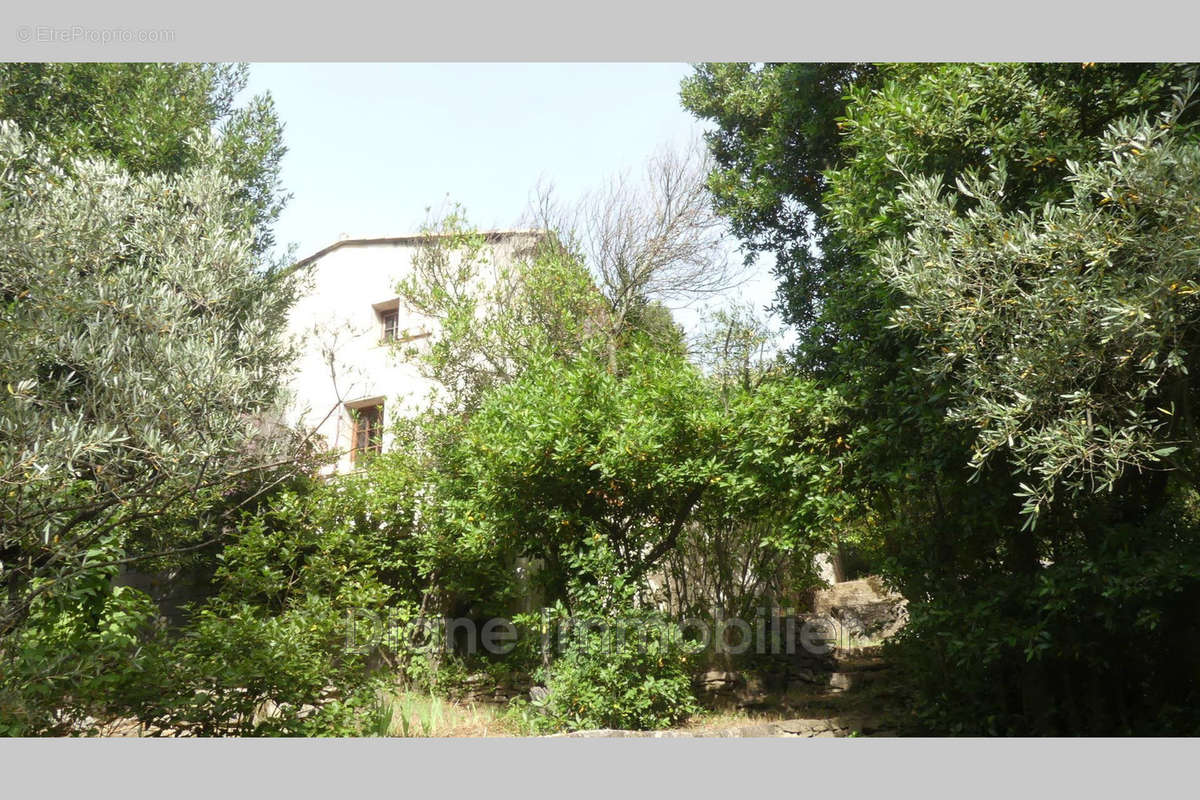 Maison à NIMES