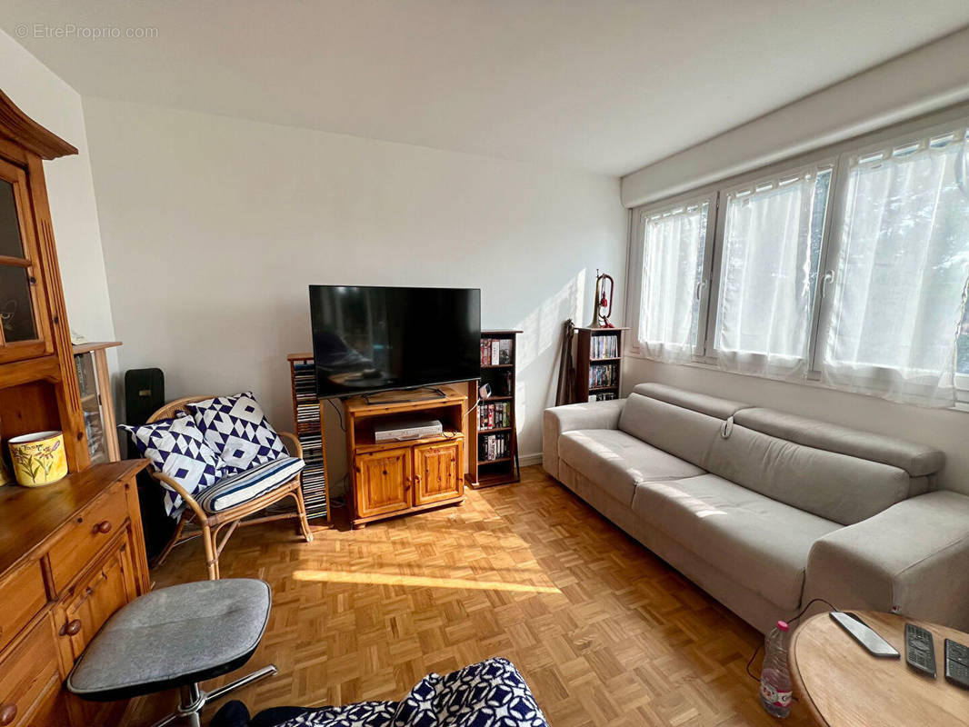 Appartement à LE PERREUX-SUR-MARNE