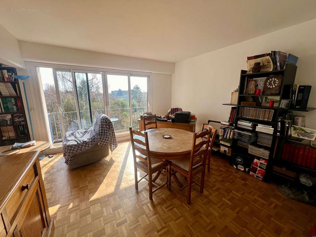 Appartement à LE PERREUX-SUR-MARNE