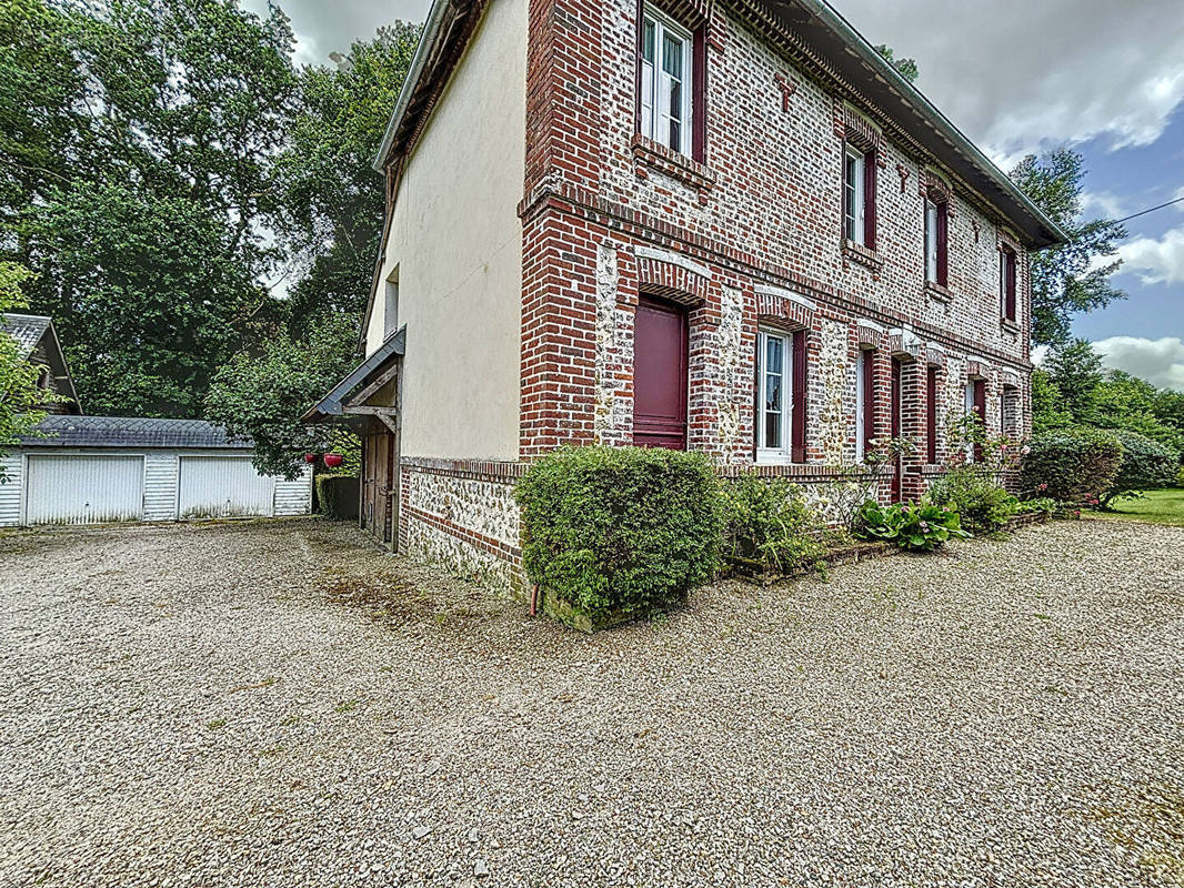 Maison à LE MESNIL-GUILLAUME