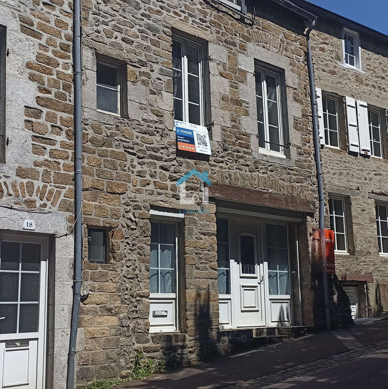 Maison à COUTANCES