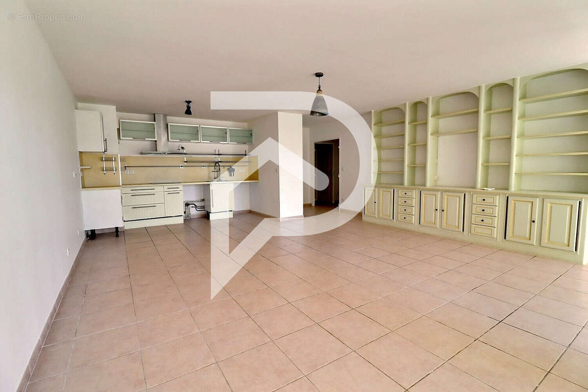 Appartement à HYERES