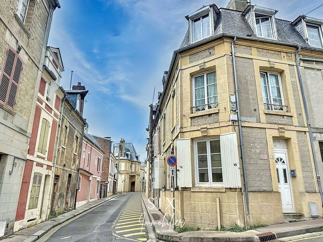 FACADE IMMEUBLE  - Appartement à TROUVILLE-SUR-MER