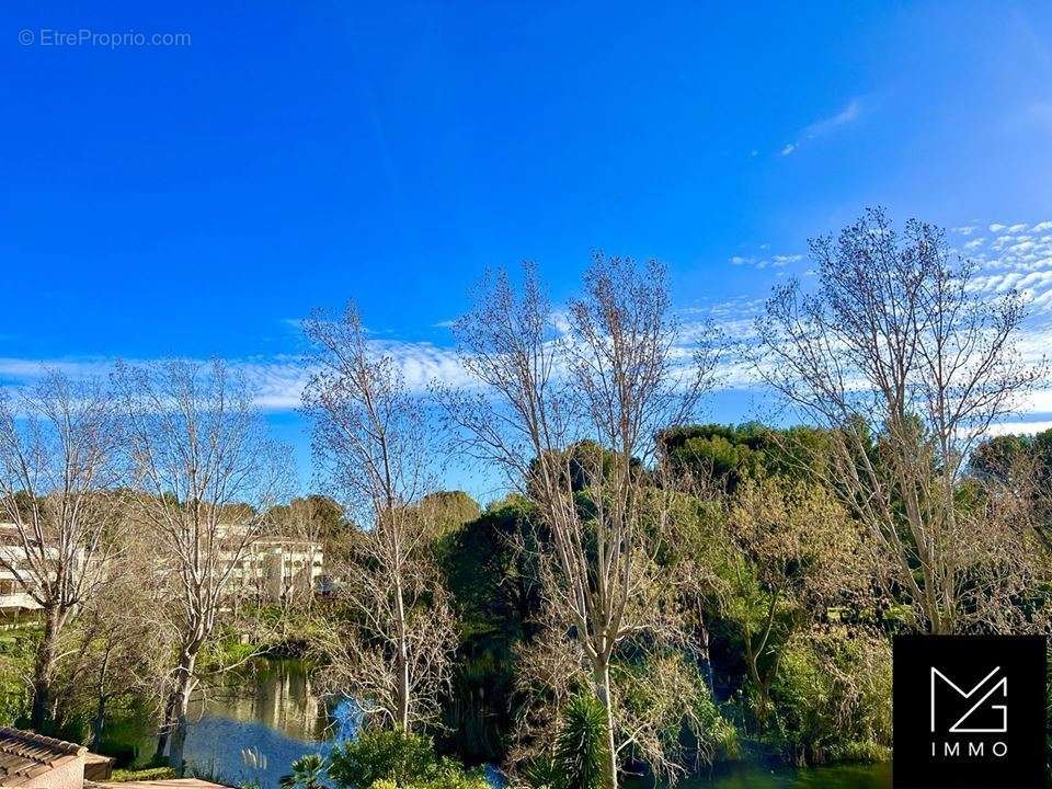 Appartement à SIX-FOURS-LES-PLAGES