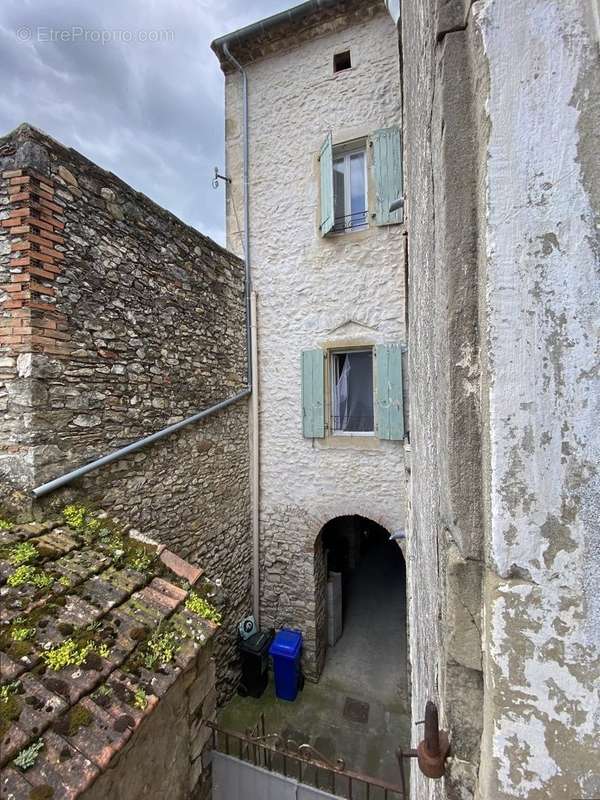 Maison à LA CALMETTE