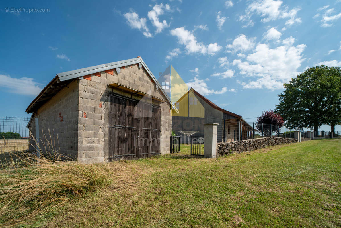 Maison à MOUTHIER-EN-BRESSE