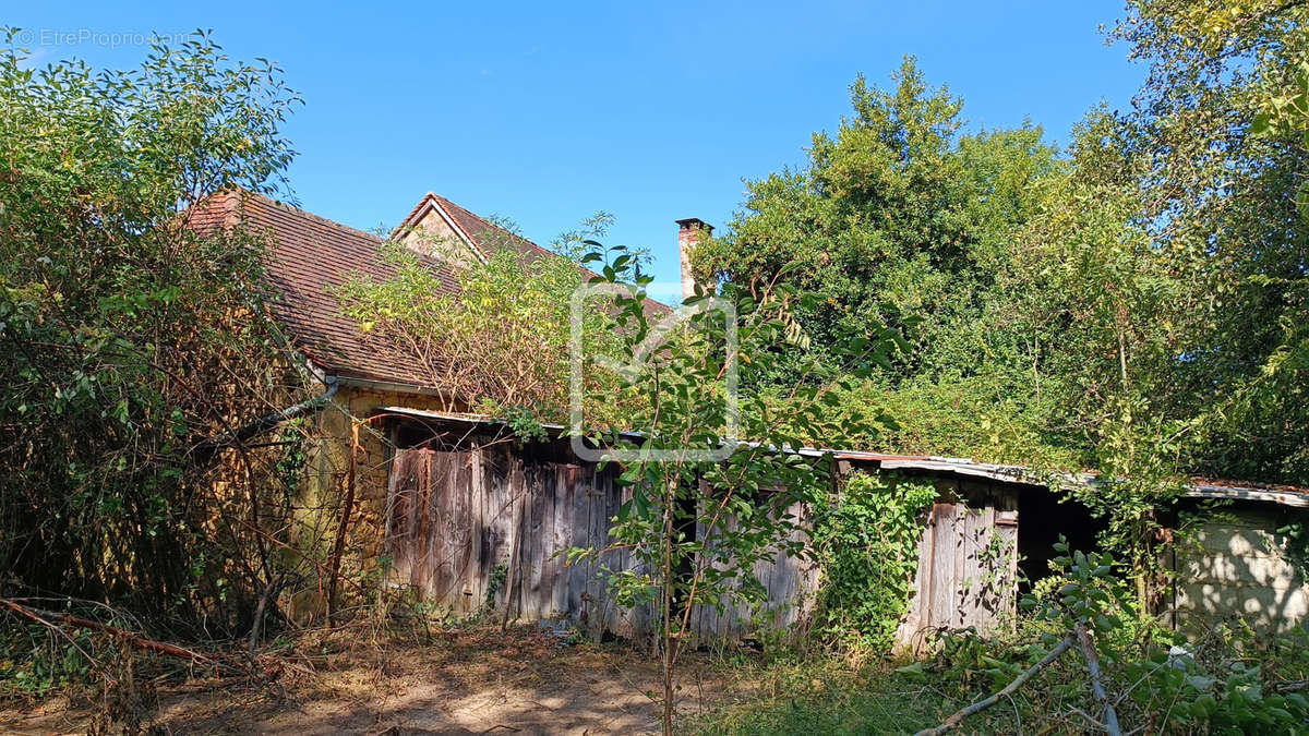 Maison à CHERVEIX-CUBAS