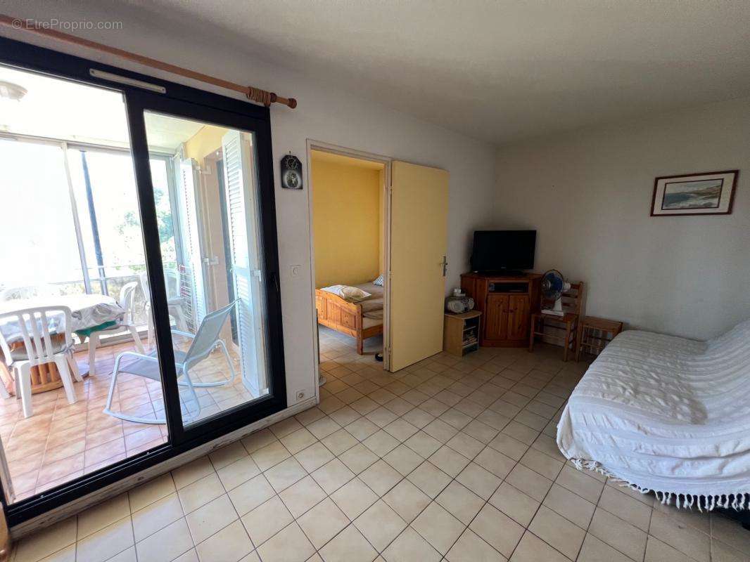 Appartement à SIX-FOURS-LES-PLAGES