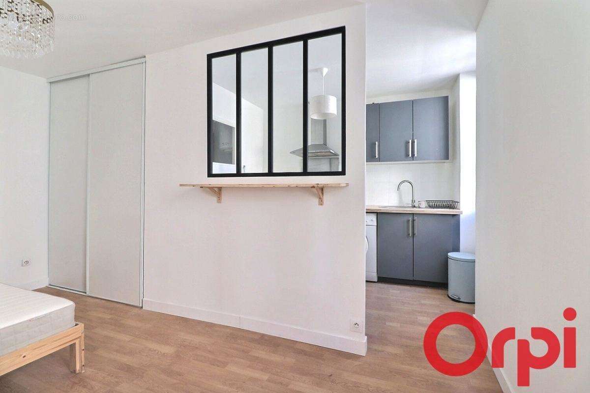 Appartement à MARSEILLE-7E