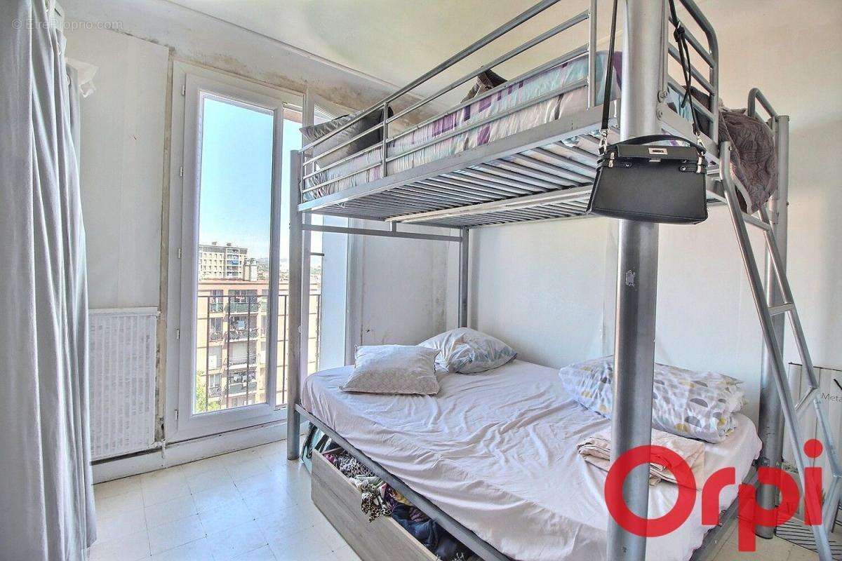 Appartement à MARSEILLE-15E