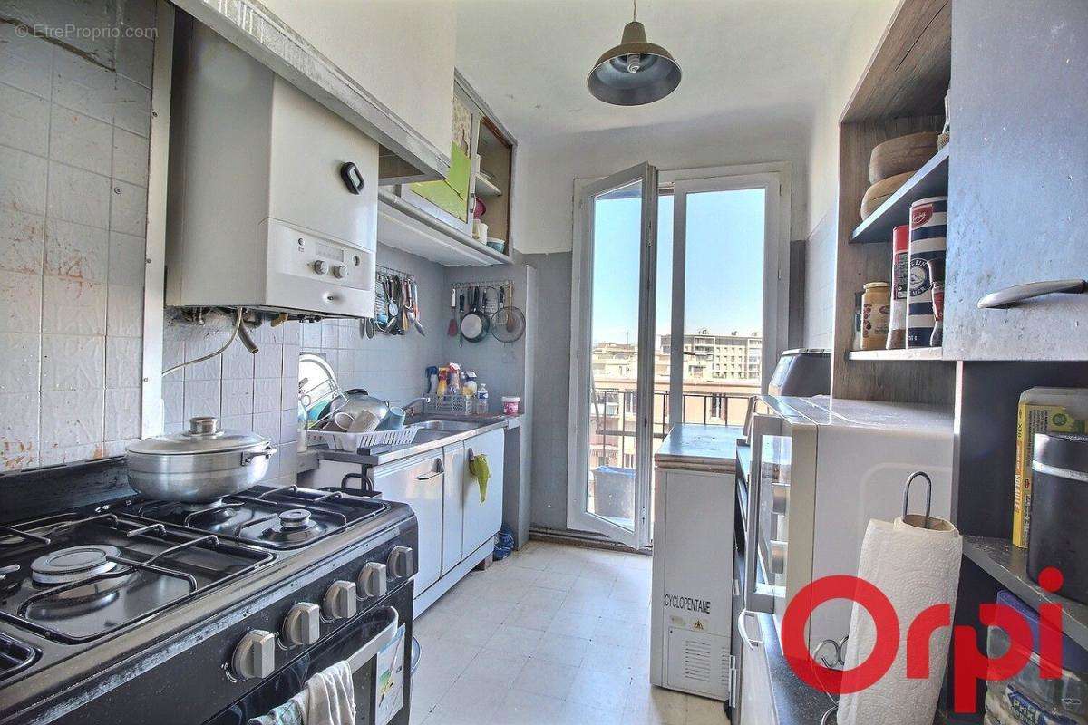 Appartement à MARSEILLE-15E