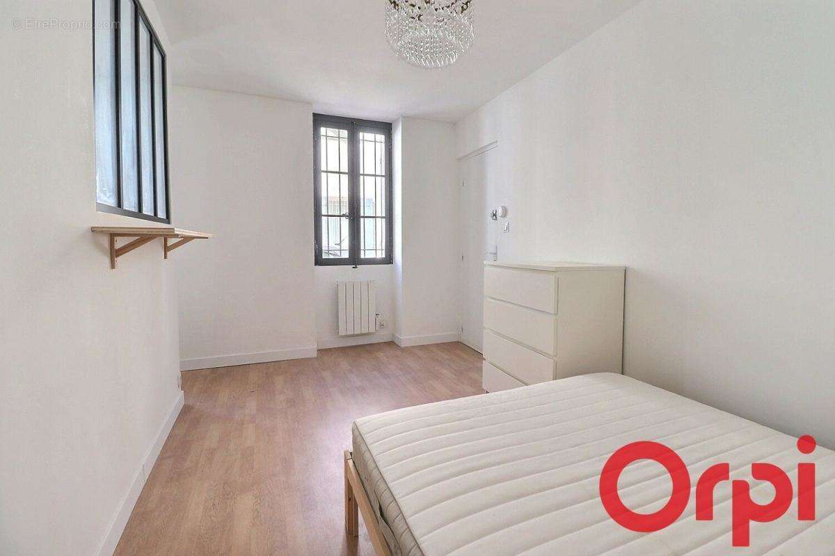 Appartement à MARSEILLE-7E