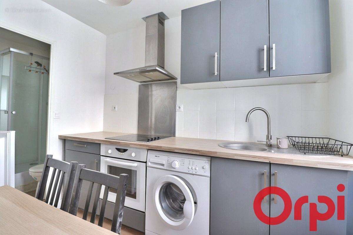 Appartement à MARSEILLE-7E