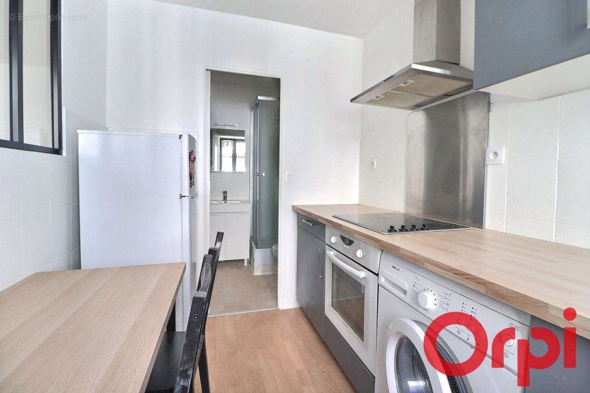 Appartement à MARSEILLE-7E