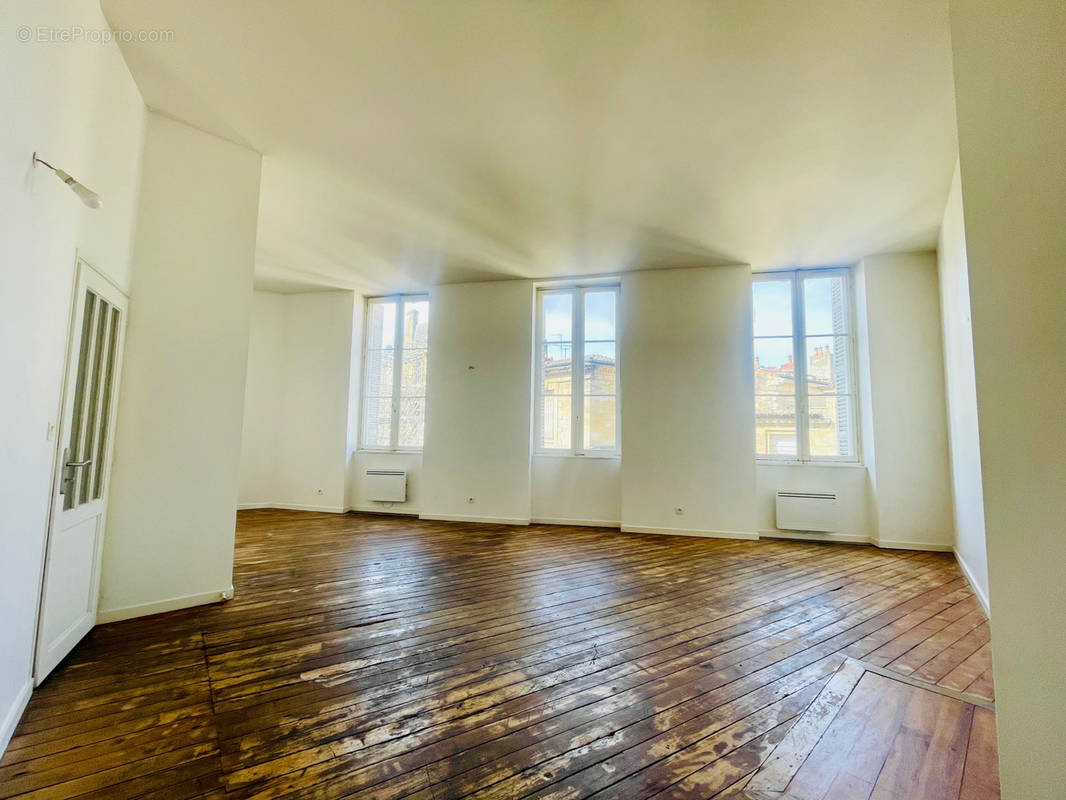 Appartement à BORDEAUX