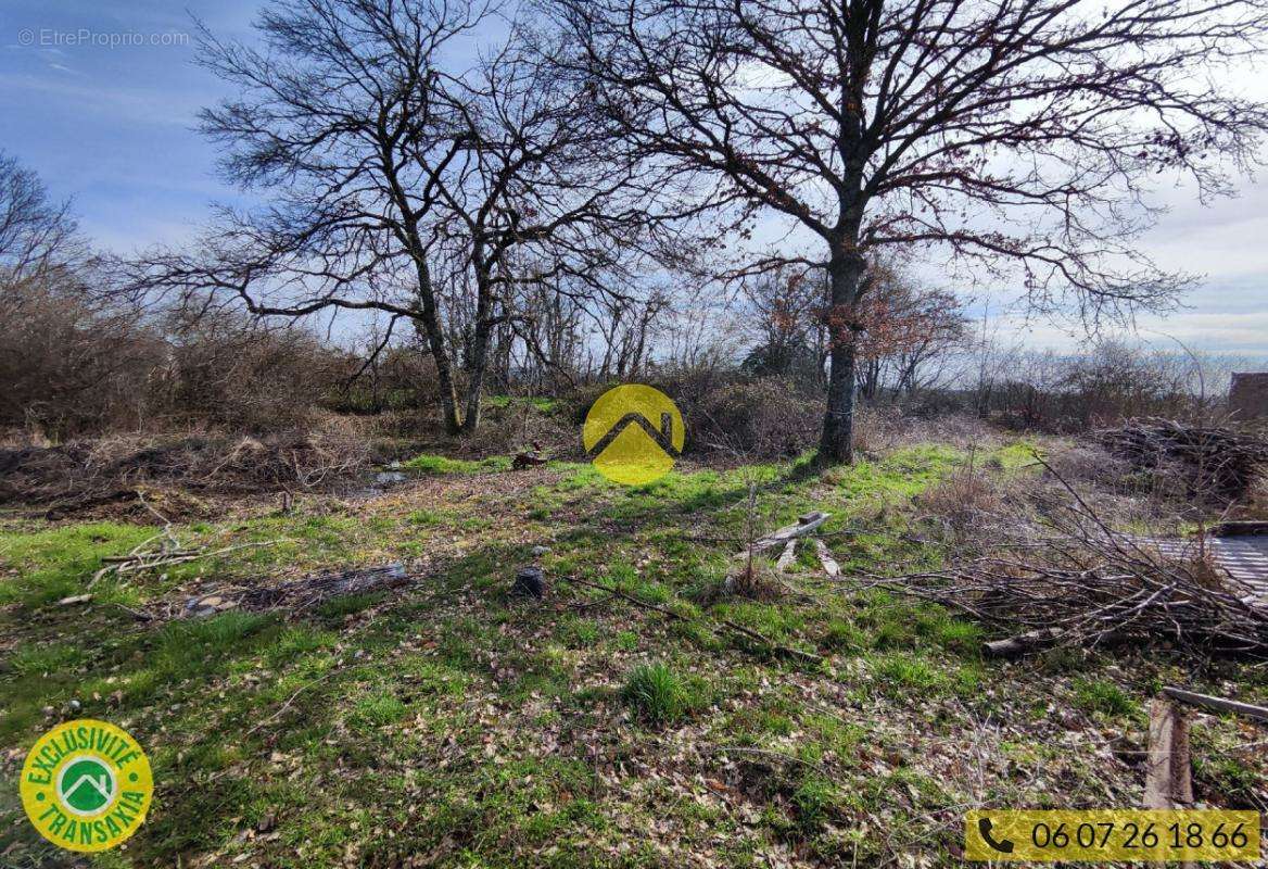 Terrain à JOUET-SUR-L&#039;AUBOIS