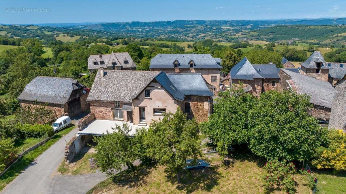 Maison à ESCANDOLIERES