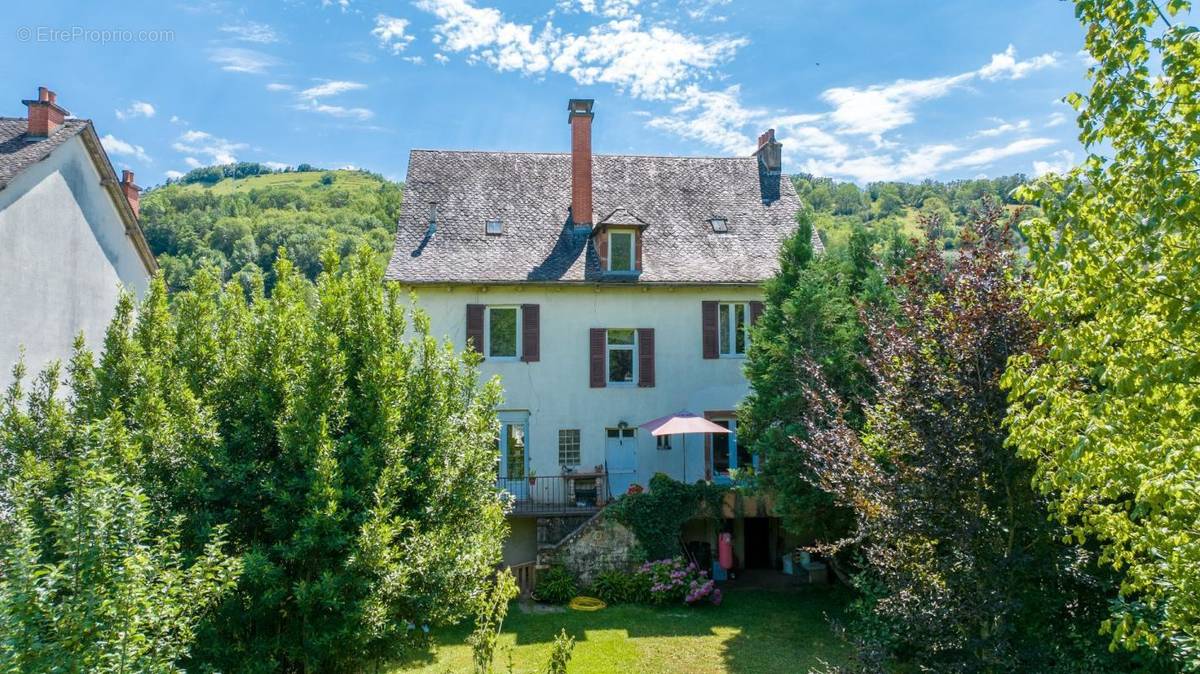 Maison à MARCILLAC-VALLON