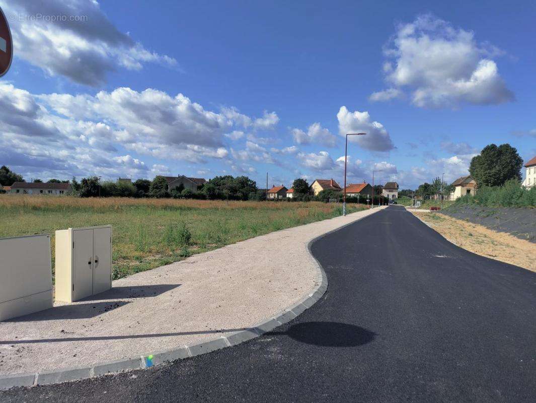 Terrain à SAINT-POURCAIN-SUR-SIOULE