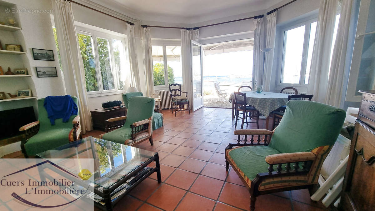 Appartement à HYERES