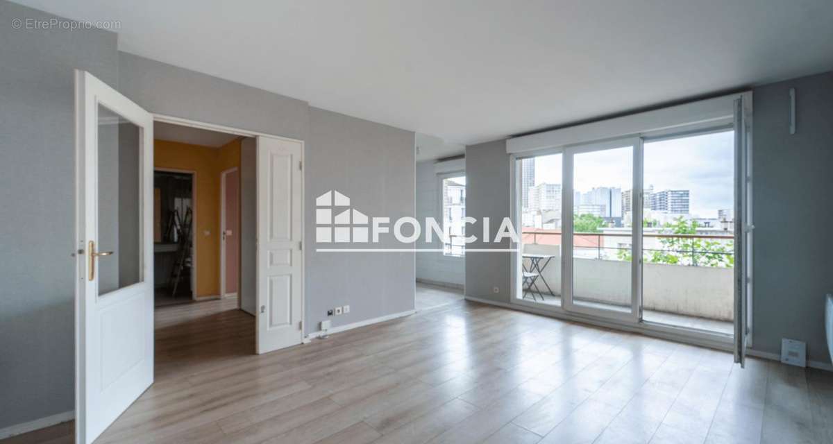 Appartement à AUBERVILLIERS