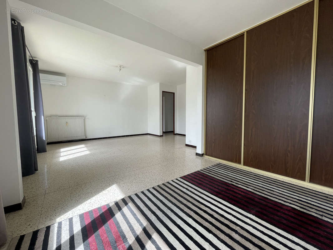 Appartement à MARSEILLE-11E