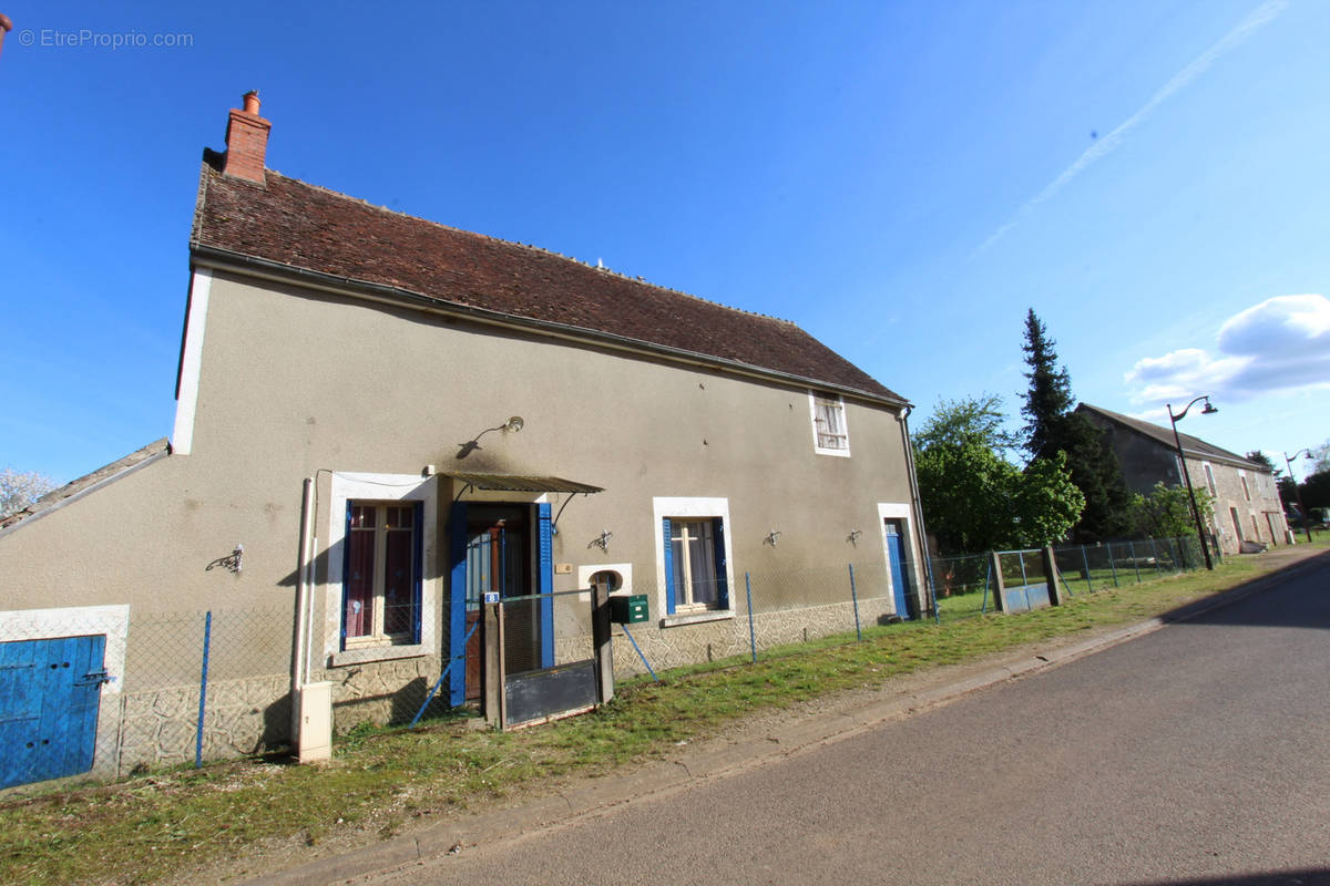 Maison à VARENNES-LES-NARCY