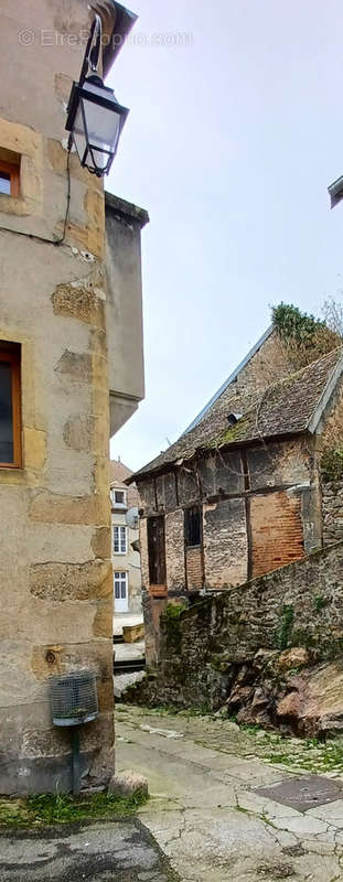 Appartement à BOURBON-L&#039;ARCHAMBAULT