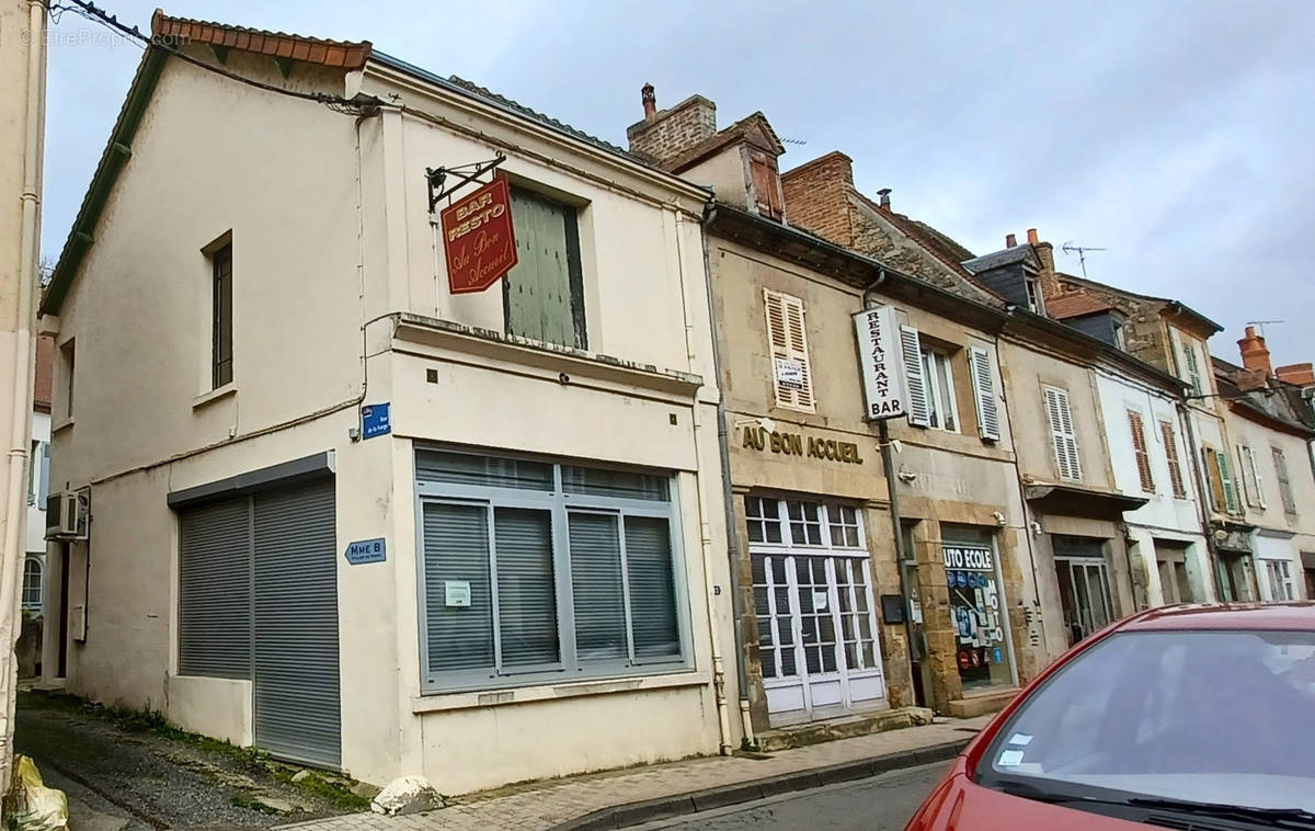 Appartement à BOURBON-L&#039;ARCHAMBAULT