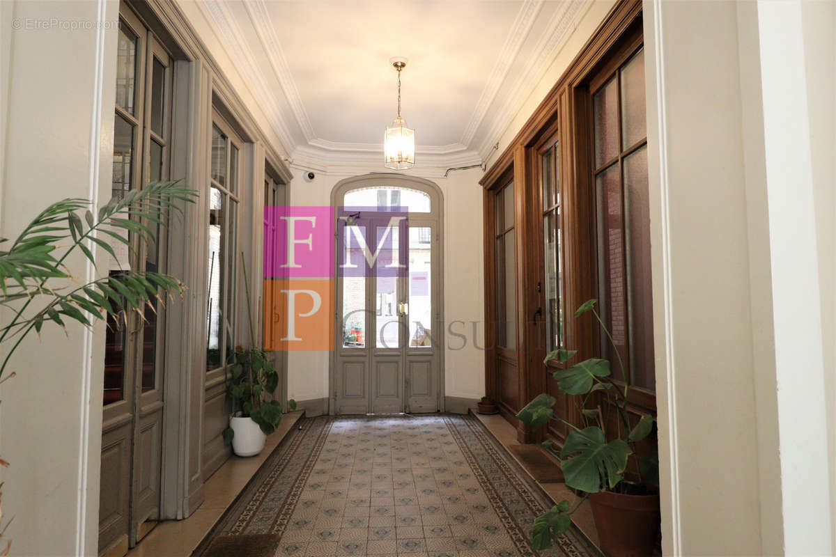 Appartement à PARIS-11E