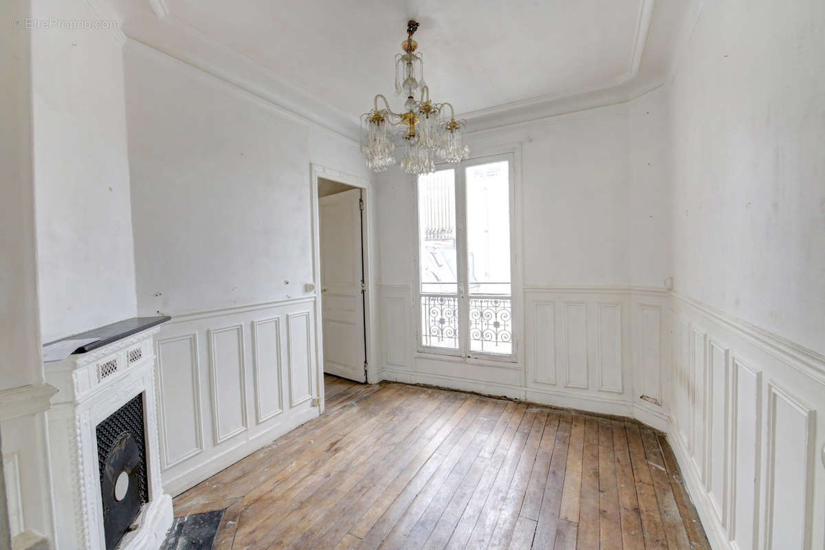 Appartement à PARIS-7E