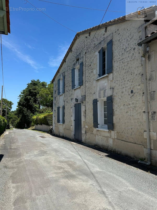 Maison à SAINT-PAUL-LIZONNE