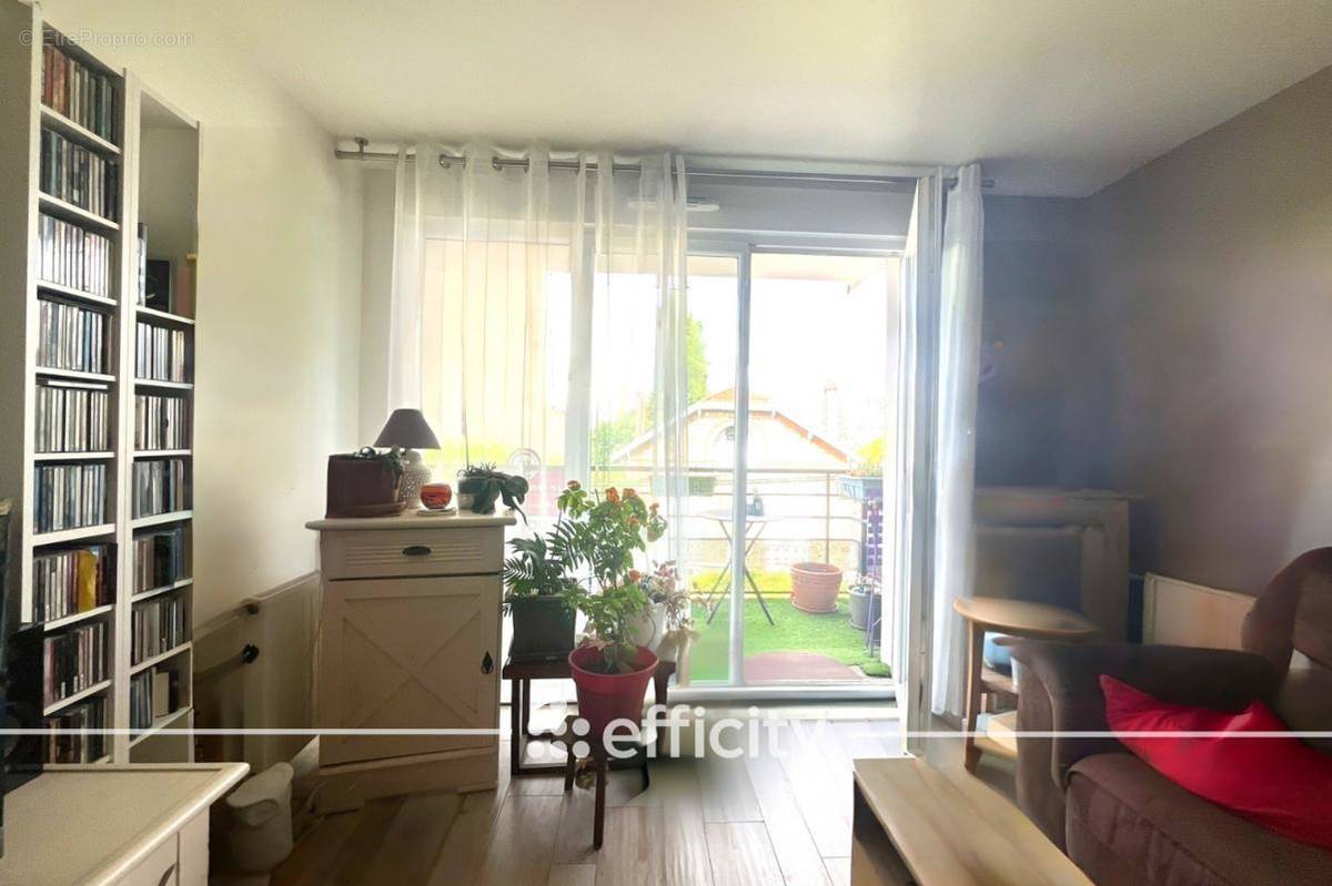 Appartement à CHELLES