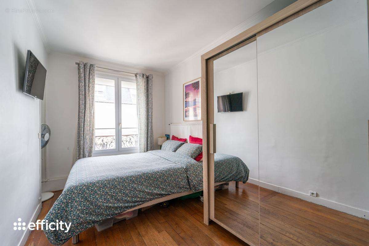 Appartement à PARIS-7E