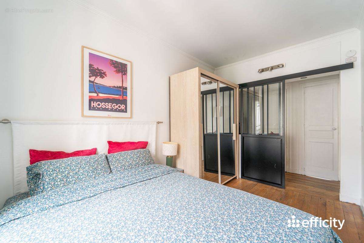 Appartement à PARIS-7E