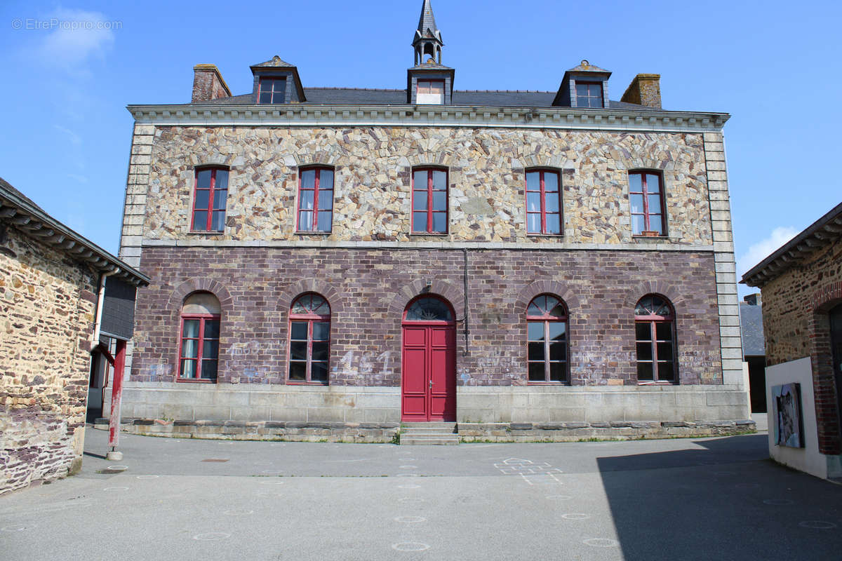 Appartement à RANNEE