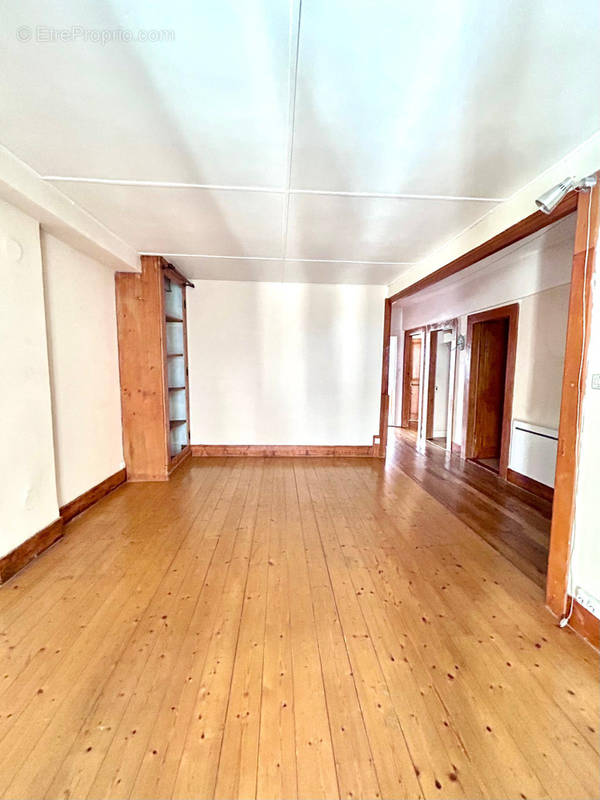 Appartement à EVIAN-LES-BAINS