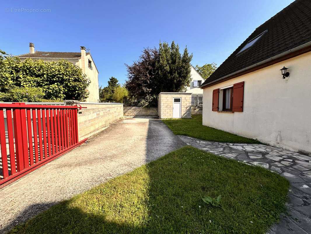 Maison à THORIGNY-SUR-MARNE