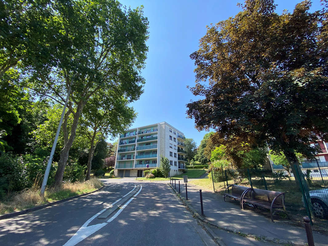 Parking à VIRY-CHATILLON