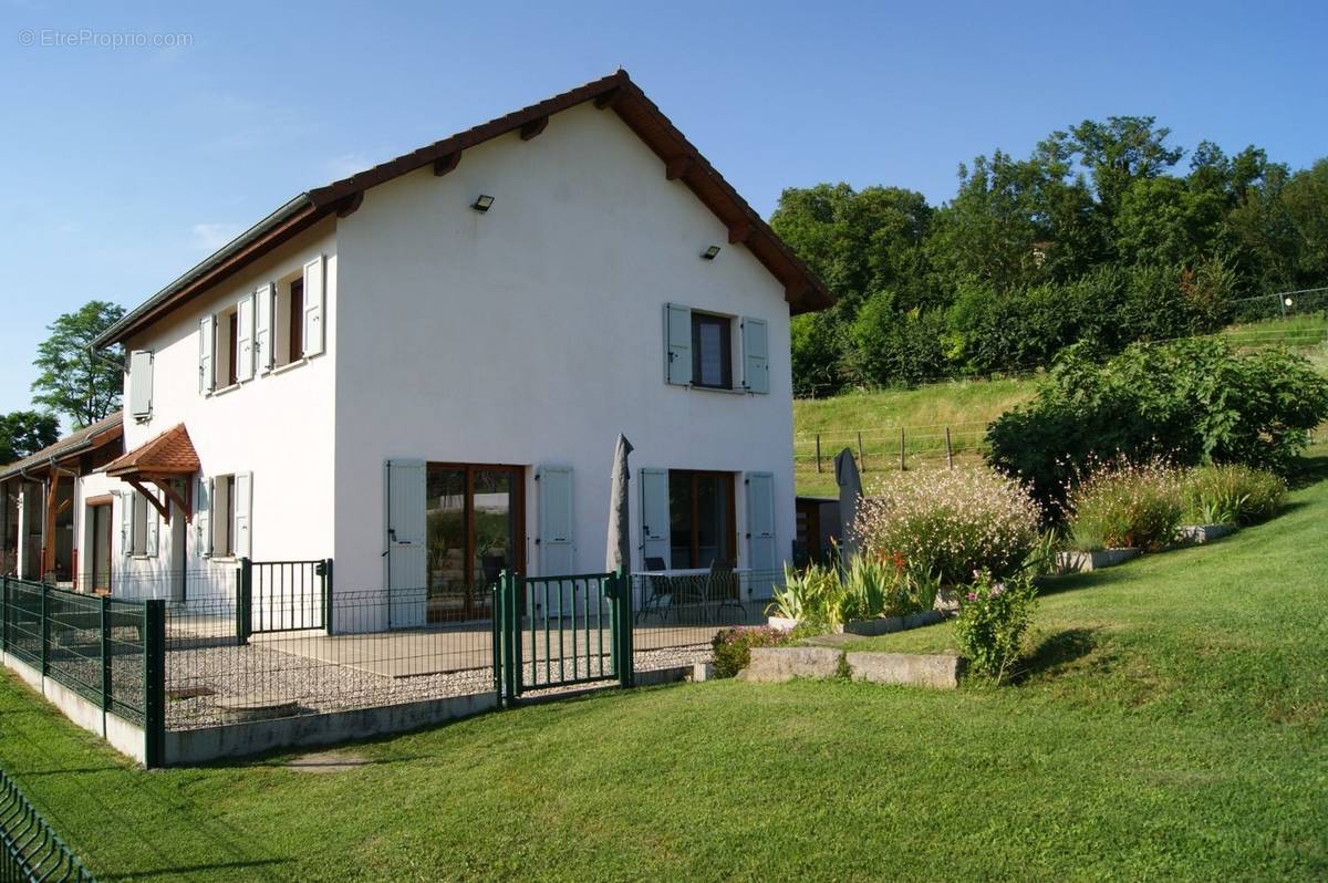 Maison à LES AVENIERES