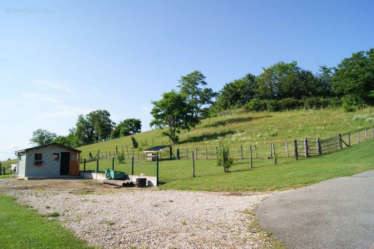 Maison à LES AVENIERES