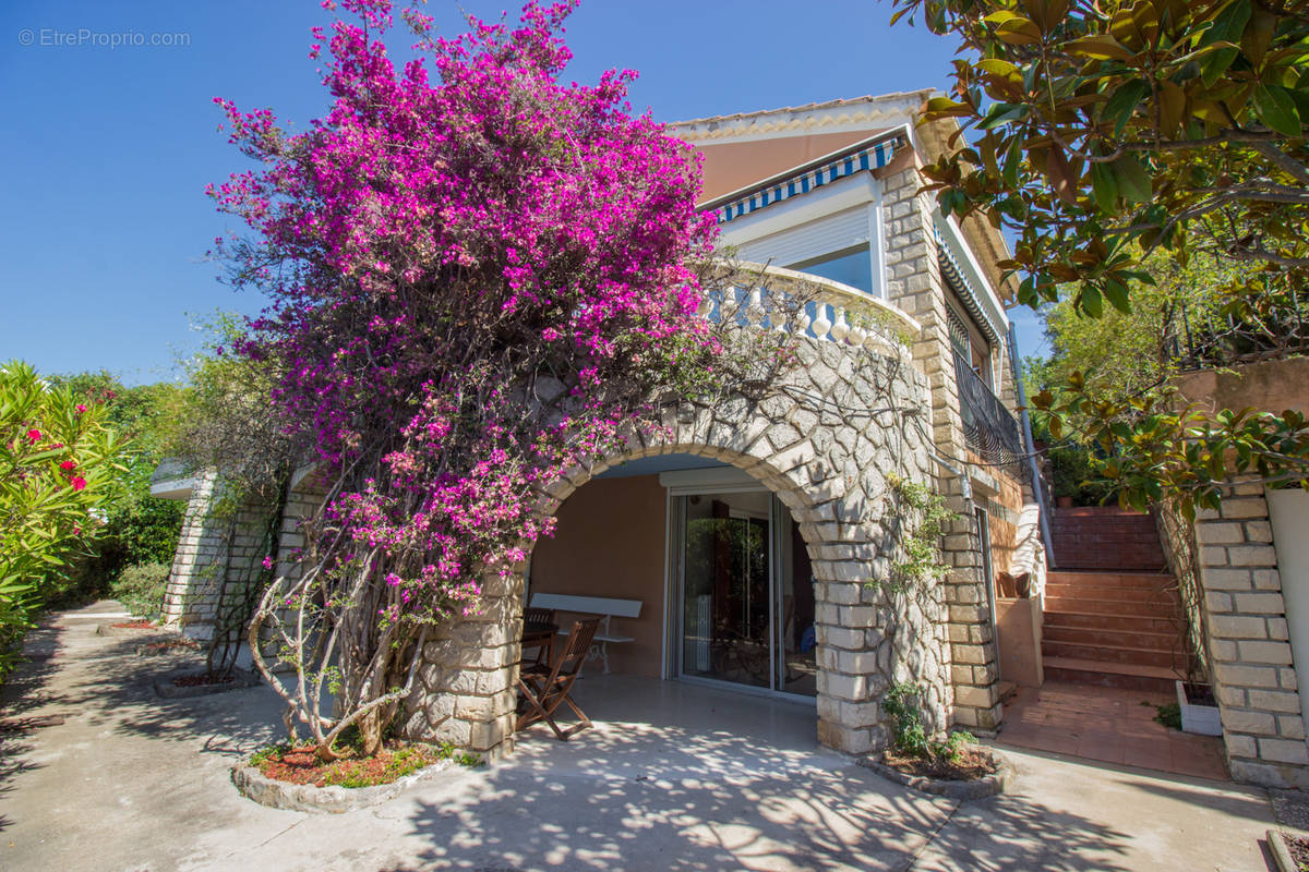 Maison à OLLIOULES