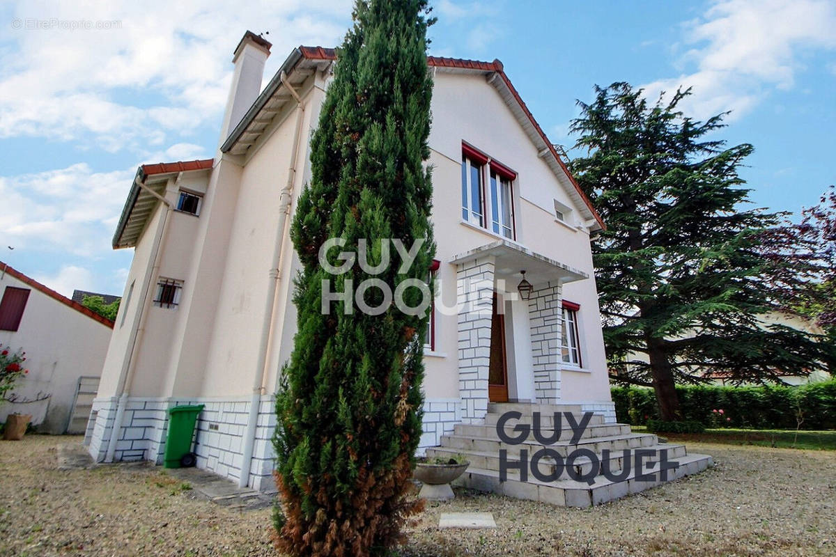 Maison à LIMEIL-BREVANNES