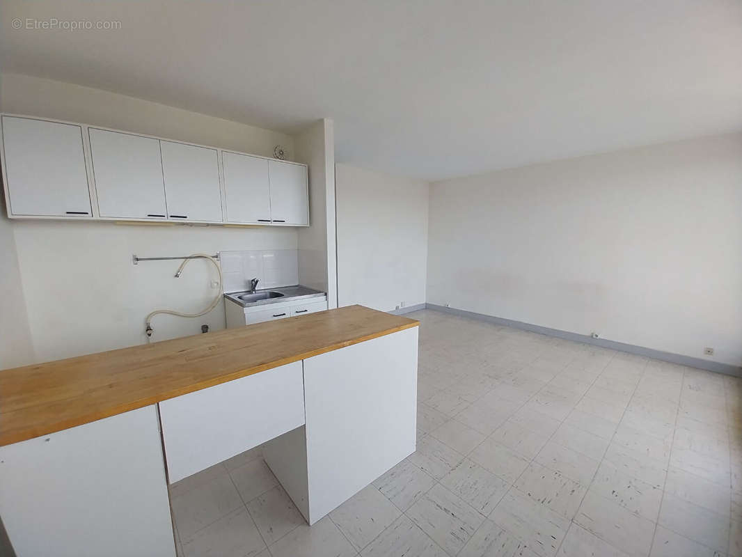 Appartement à NANTERRE