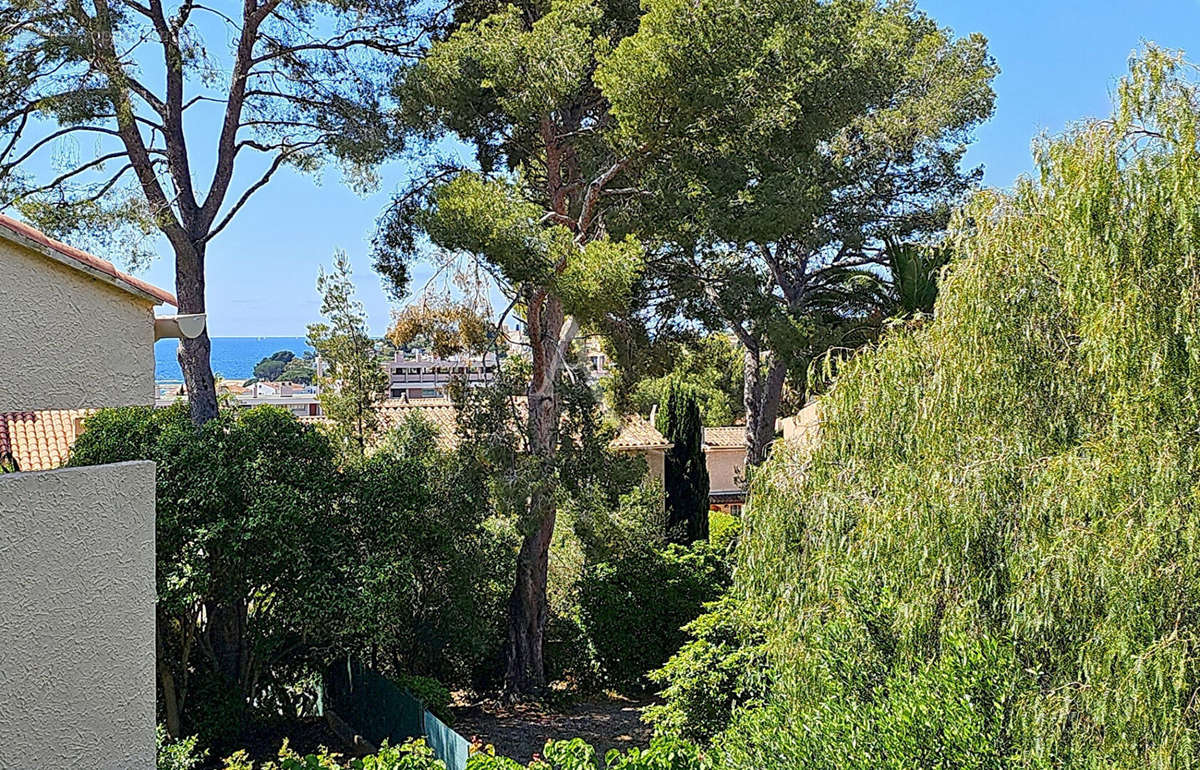 Appartement à CARQUEIRANNE