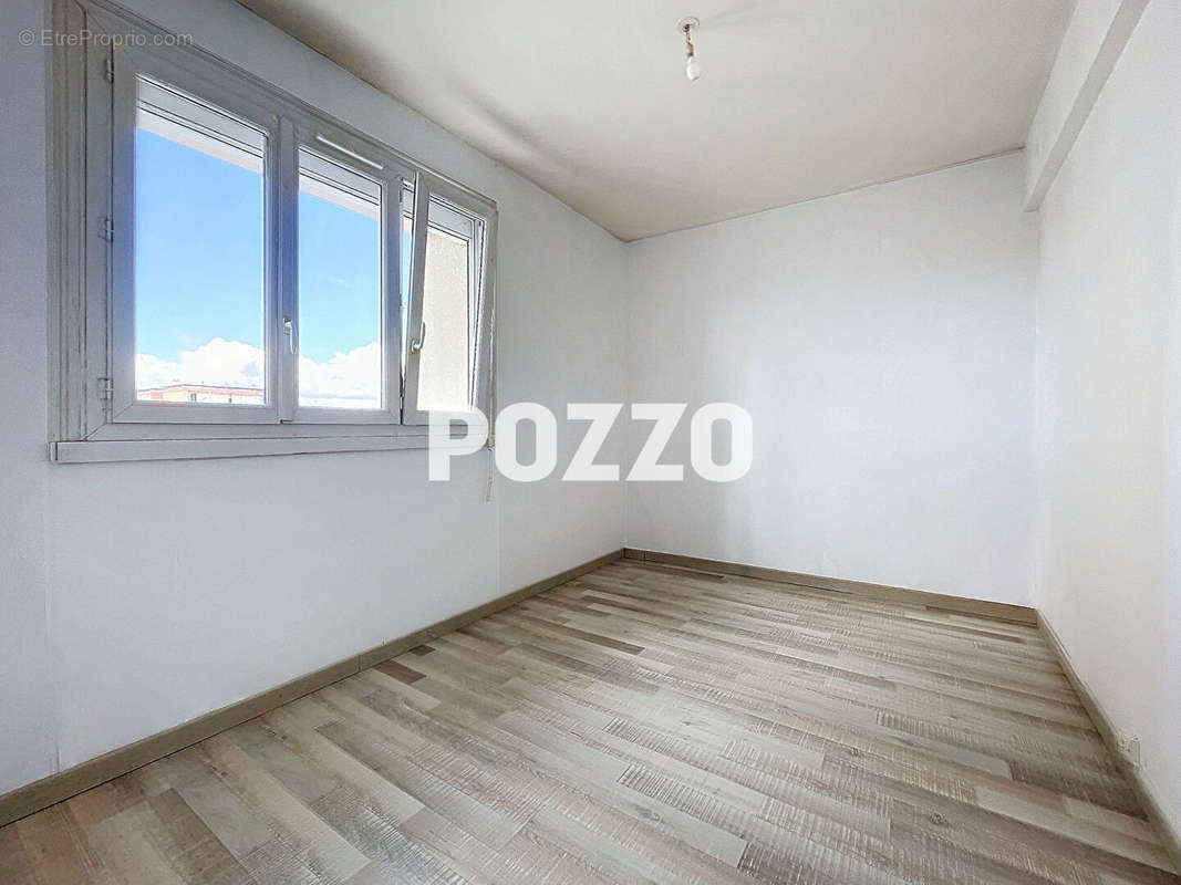 Appartement à HEROUVILLE-SAINT-CLAIR