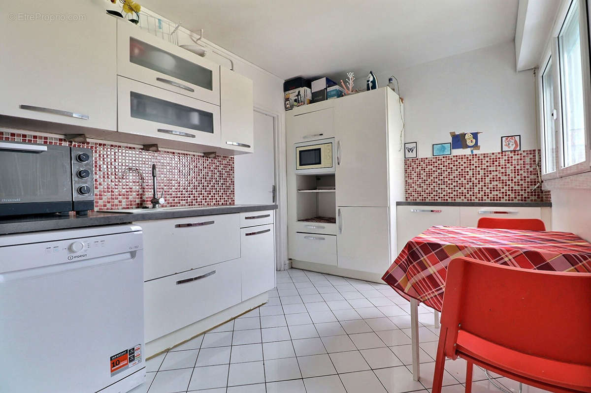 Appartement à AUBERVILLIERS