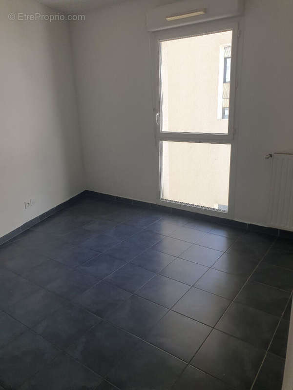 Appartement à MARSEILLE-3E