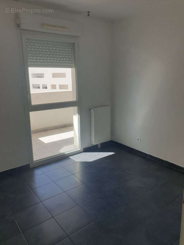 Appartement à MARSEILLE-3E